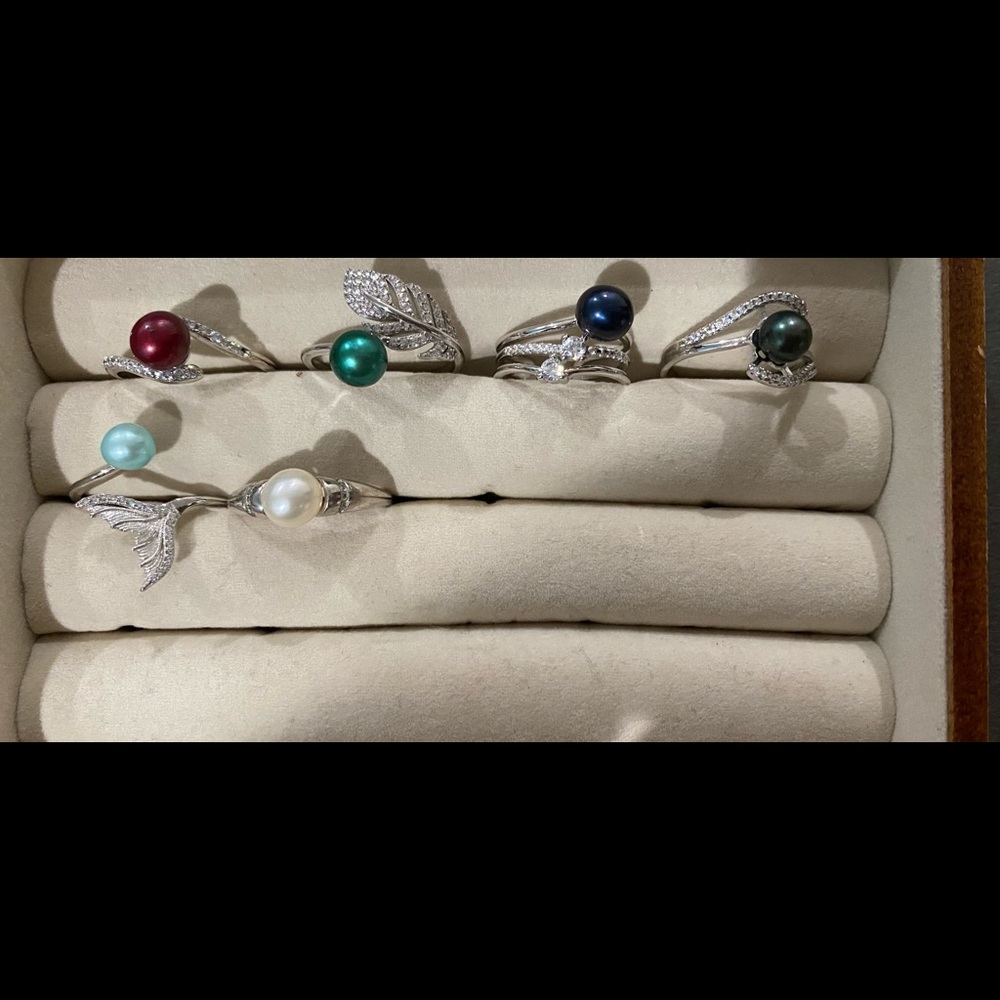 Cultured pearl jewelry